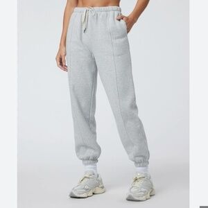 Vuori Restore Sweatpant in Light Heather Grey | Size S